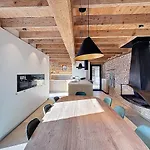 Vill'anglaise - Spacious For 14 Villa *