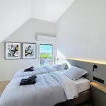 Villa Vill'anglaise - Spacious For 14