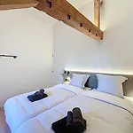 Vill'anglaise - Spacious For 14