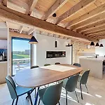 Villa Vill'anglaise - Spacious For 14