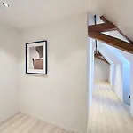 Villa Vill'anglaise - Spacious For 14 *