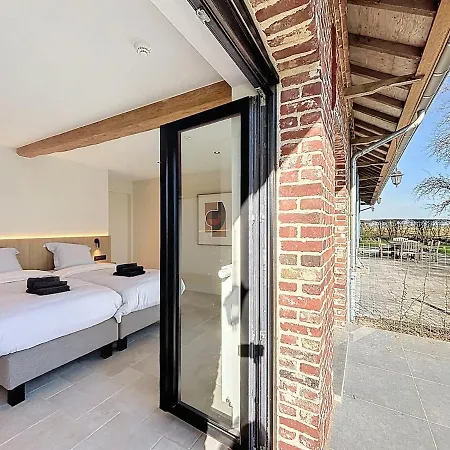 Villa Vill'anglaise - Spacious For 14 Hondschoote