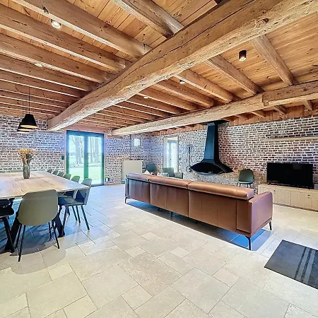 Vill'anglaise - Spacious For 14
