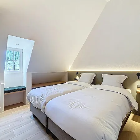 Villa Vill'anglaise - Spacious For 14 *