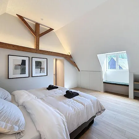 Villa Vill'anglaise - Spacious For 14 *
