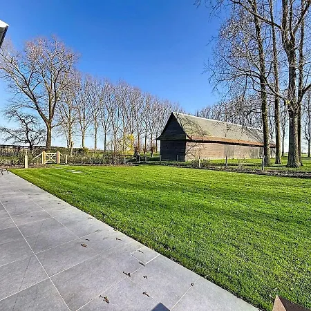Villa Vill'anglaise - Spacious For 14 Hondschoote