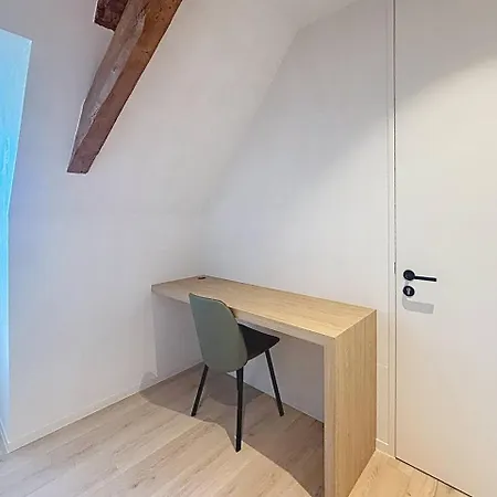 Villa Vill'anglaise - Spacious For 14 Hondschoote
