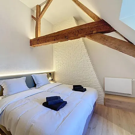Villa Vill'anglaise - Spacious For 14 *