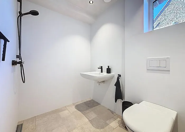 Vill'anglaise - Spacious For 14