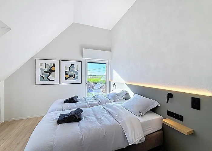 Villa Vill'anglaise - Spacious For 14