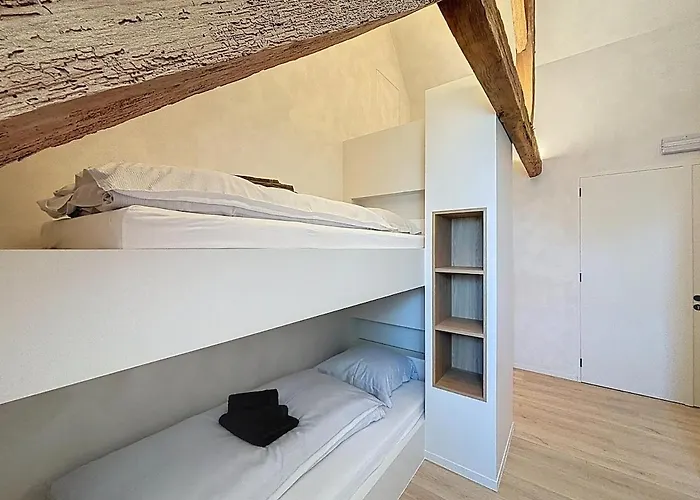 Vill'anglaise - Spacious For 14 Villa Hondschoote