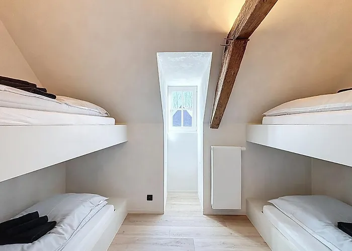 Villa Vill'anglaise - Spacious For 14 Hondschoote